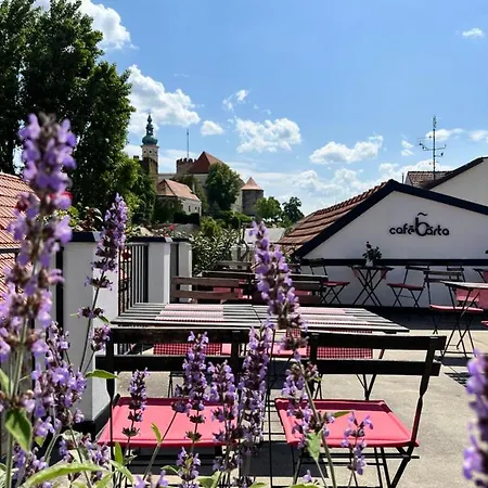Penzion, Vinný Sklep A Café Bárta