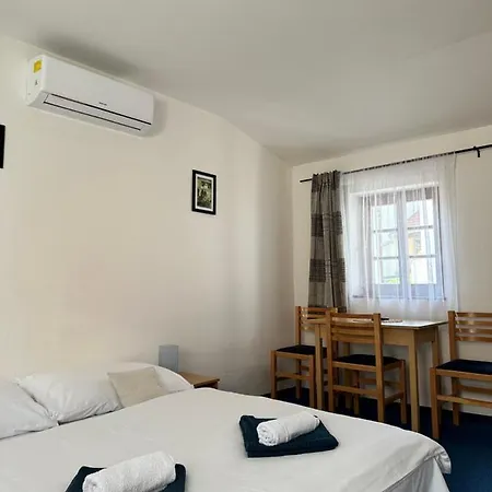 Penzion, Vinný Sklep A Café Bárta Mikulov