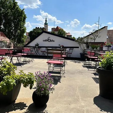 Gasthof Penzion, Vinny Sklep A Cafe Barta Mikulov
