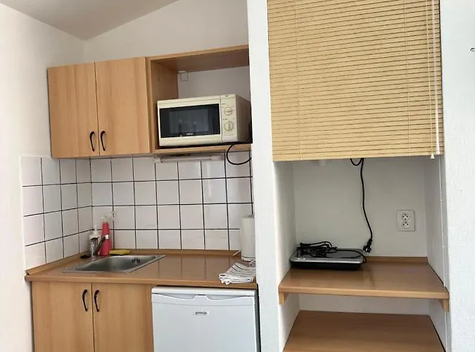 Penzion, Vinný Sklep A Café Bárta 3*